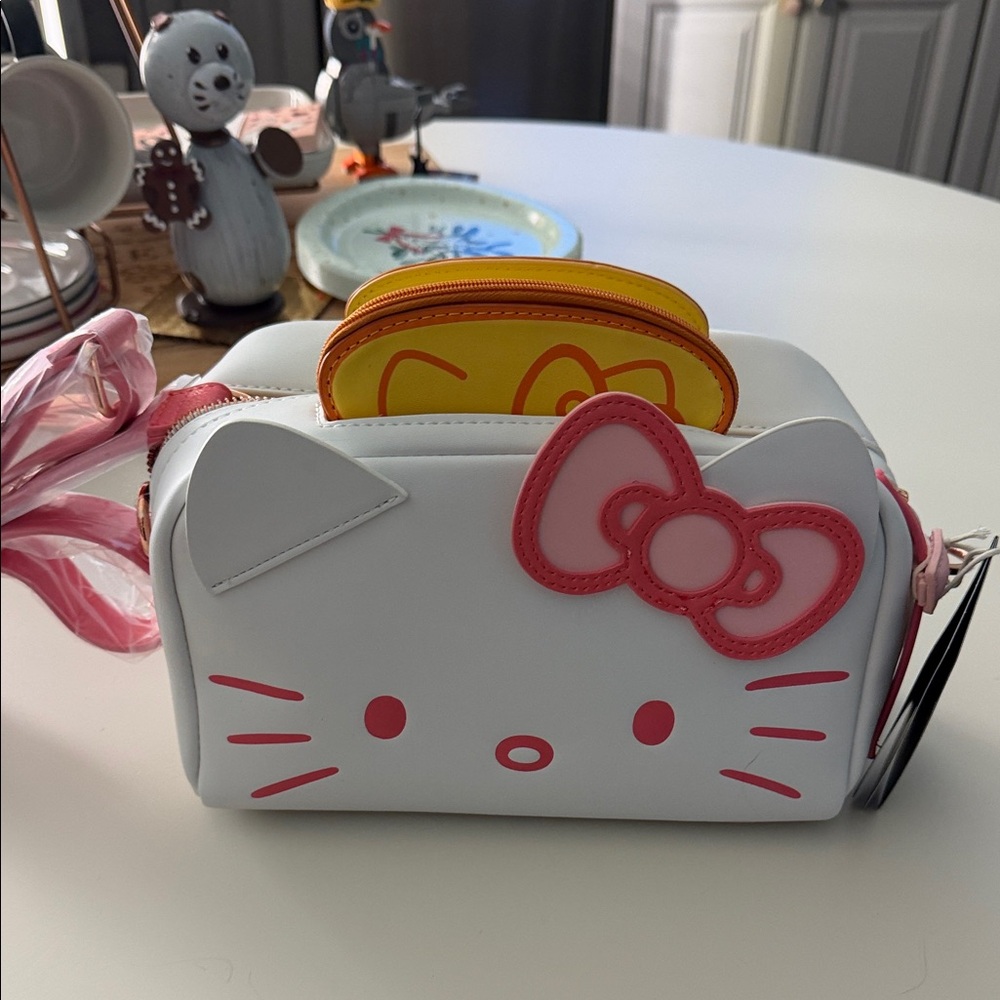 Lounged Hello Kitty Toaster shoulder bag. NWT
